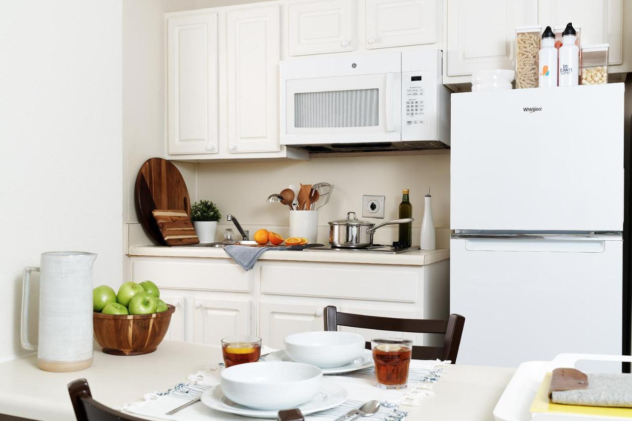 Intown Suites Extended Stay Indianapolis In -College Park Michigan Road Buitenkant foto